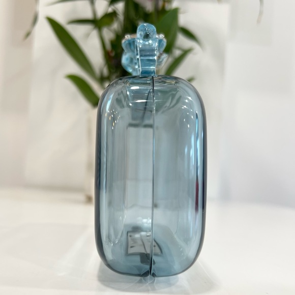 Alexander McQueen Skull Four Ring embellished acrylic clutch - Picture 6 of 14